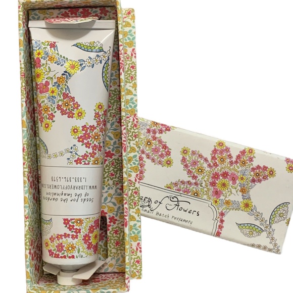 SOLD - Library of Flowers Honeycomb Hand Cream 2.3 oz Coco Butter New Sealed - Picture 4 of 11